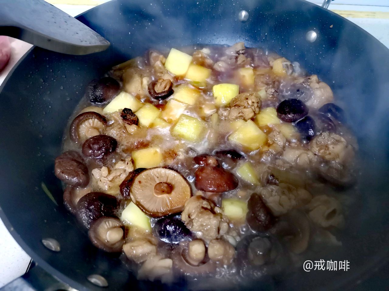 香菇烧鸡腿