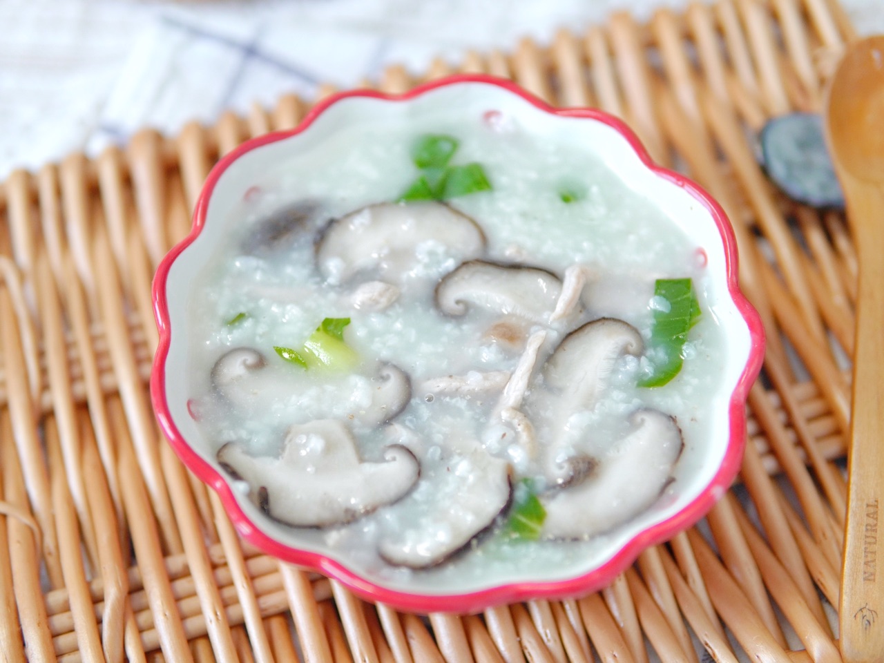 香菇瘦肉青菜粥