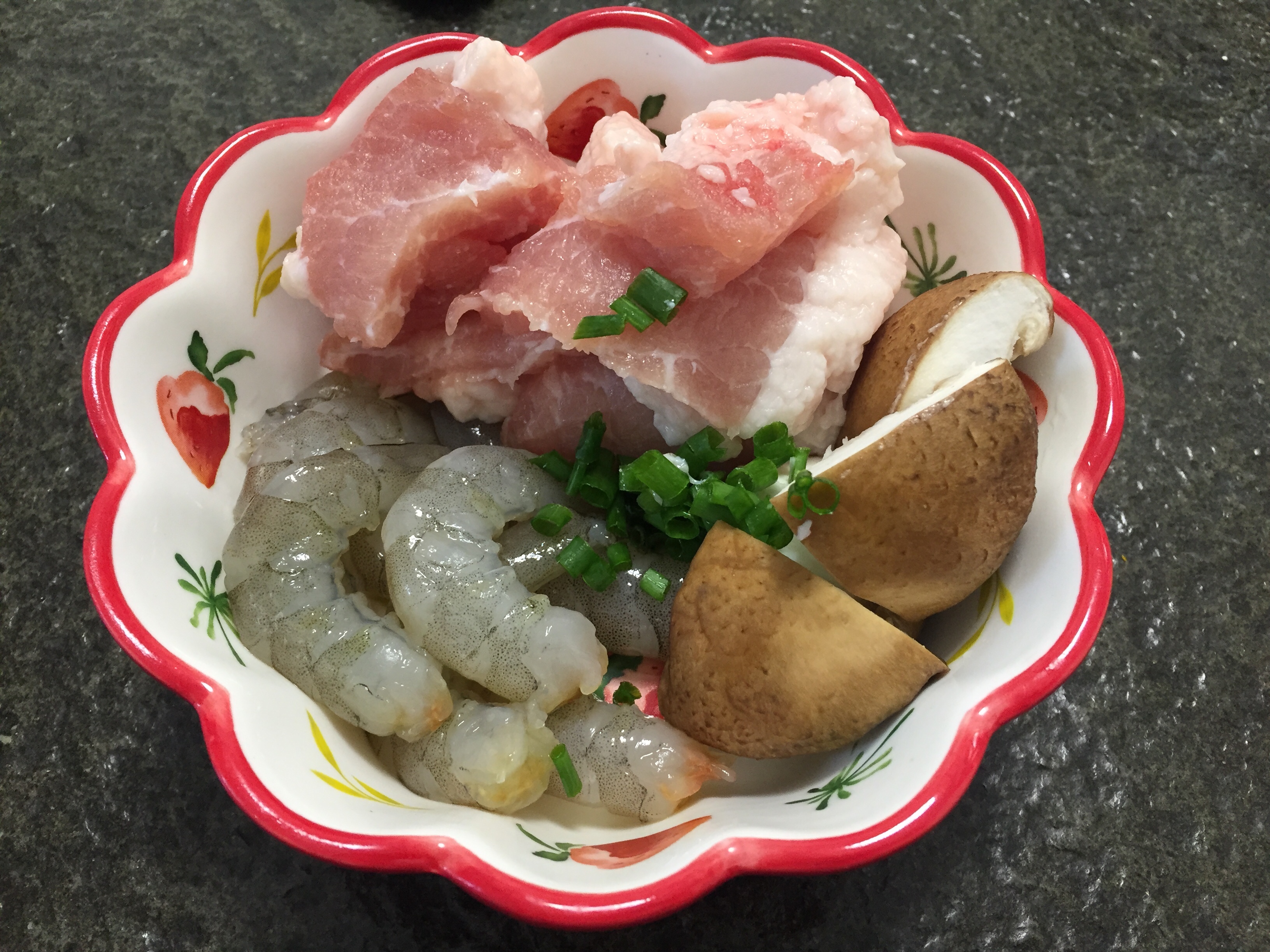 香菇鲜虾猪肉创意水饺