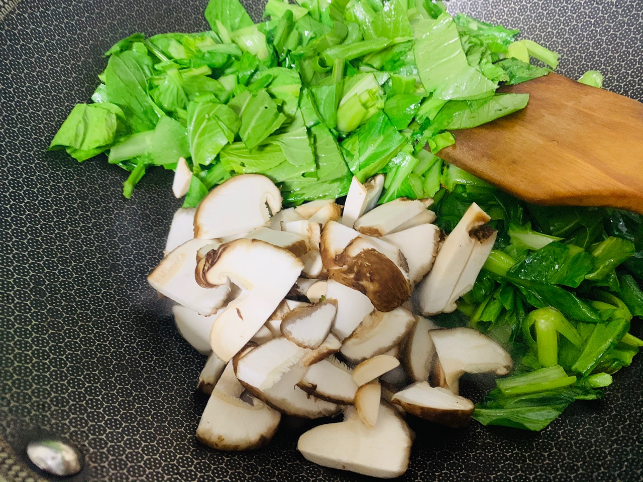 香菇小白菜