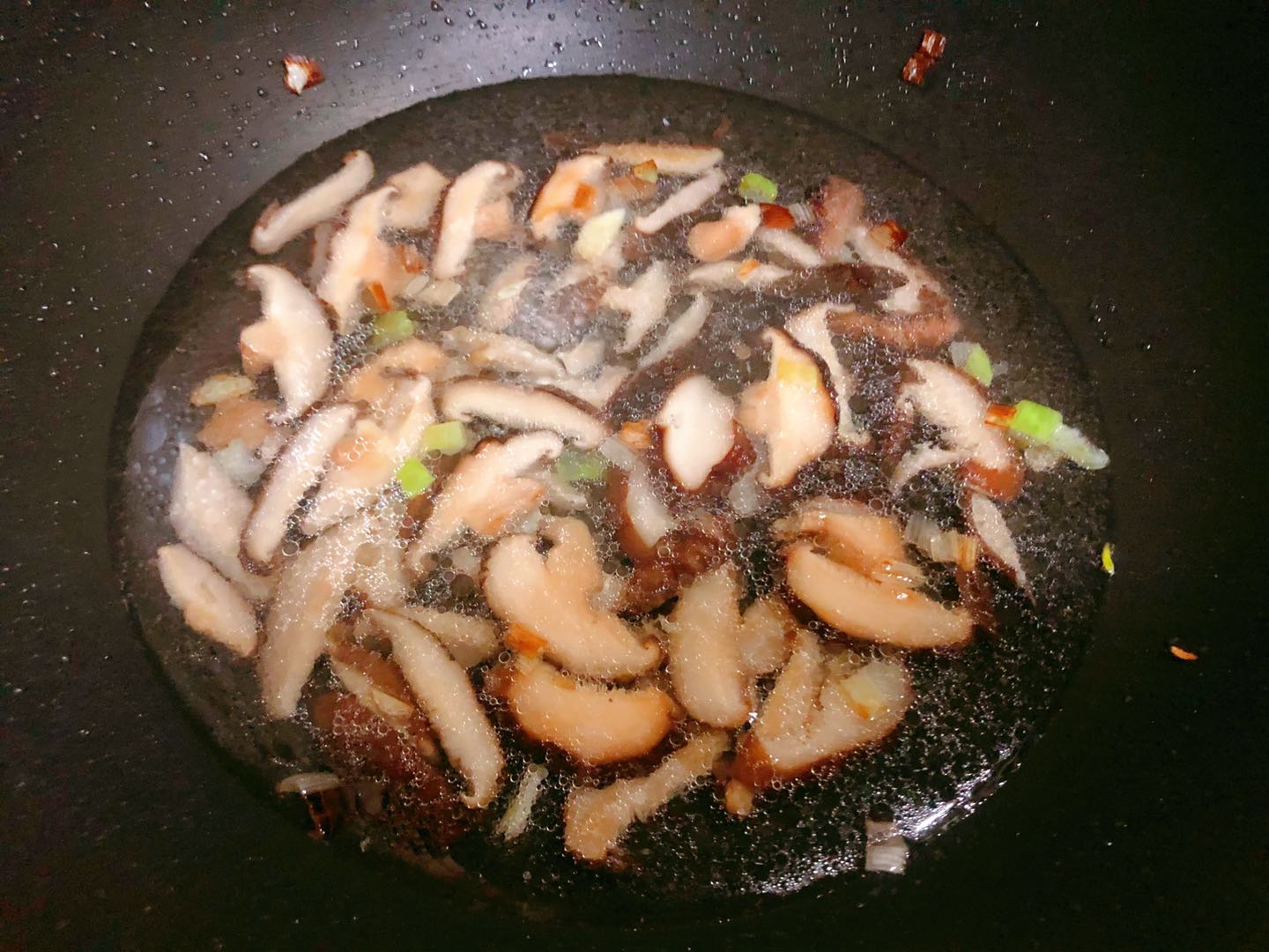 香菇油菜粉丝煲