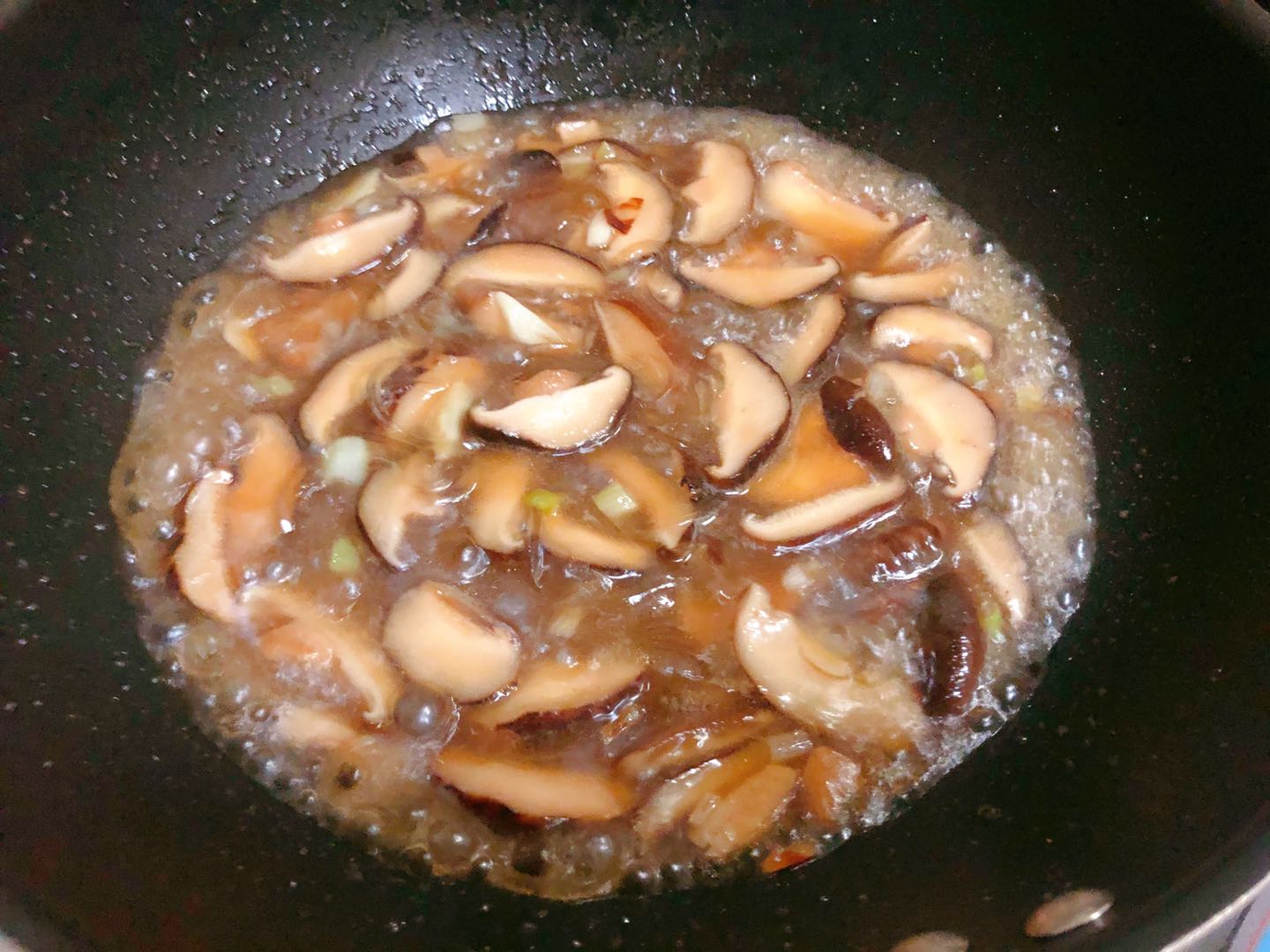 香菇油菜粉丝煲