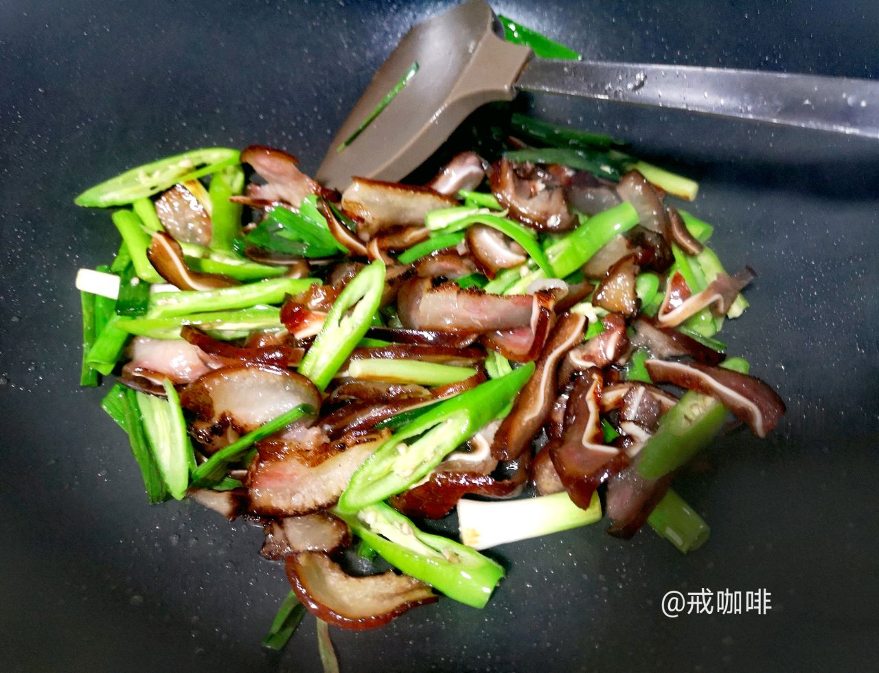 香煎腊猪耳