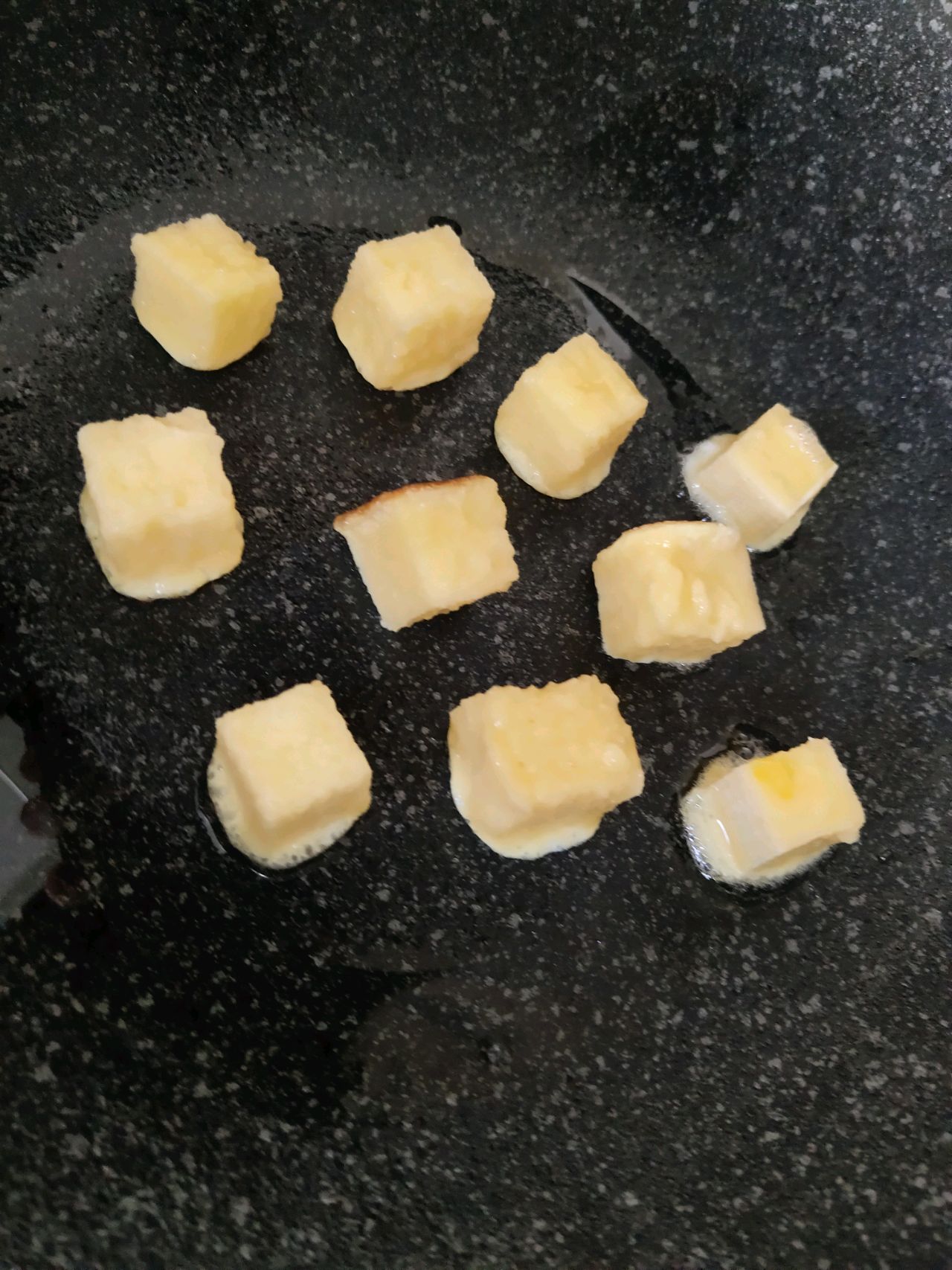 香煎馒头粒