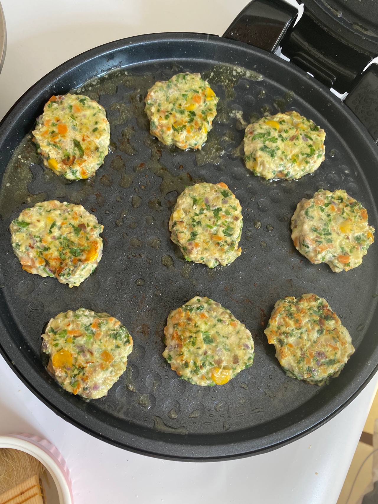香煎蔬菜鸡肉饼
