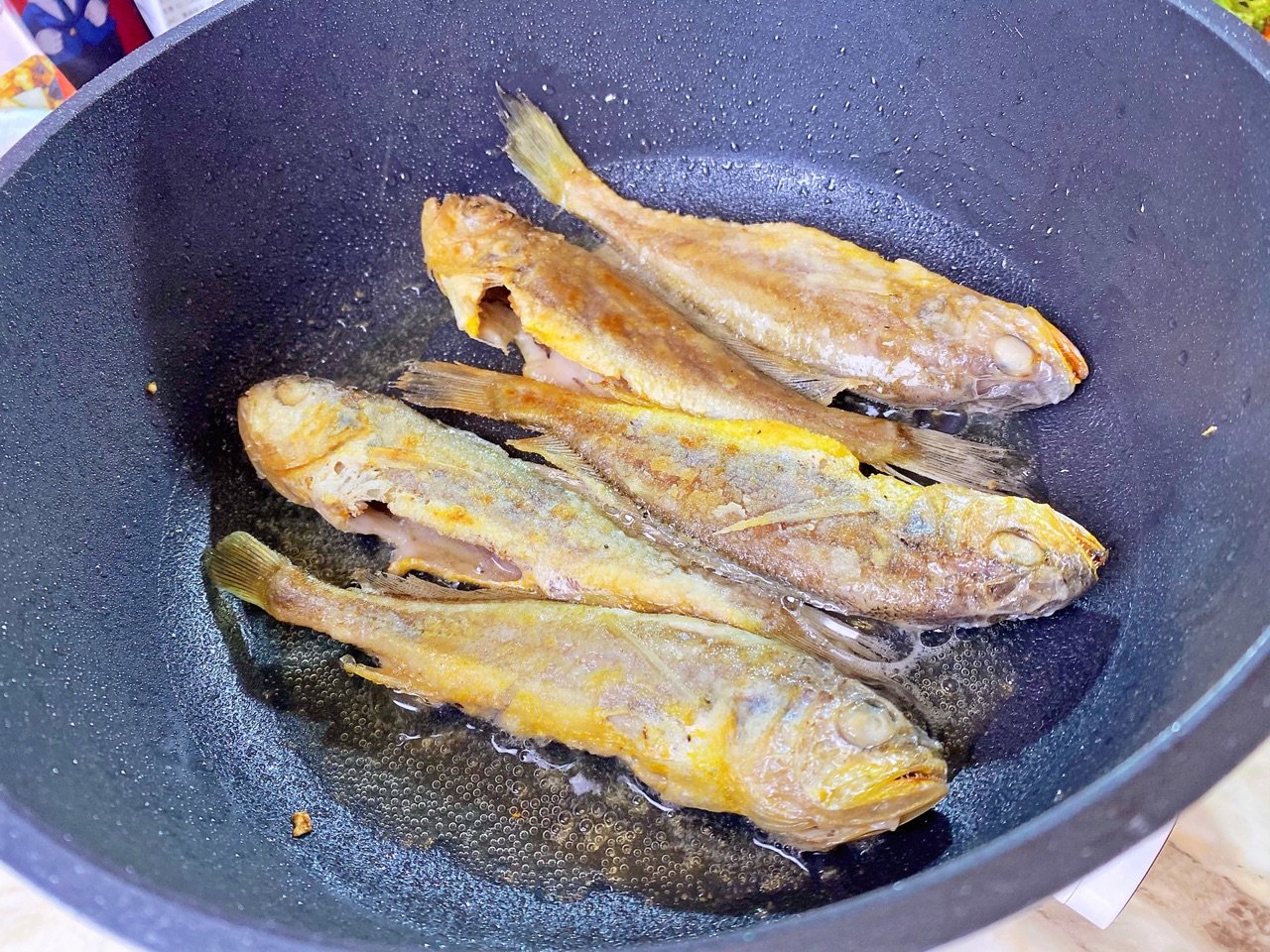 香煎小黄鱼❣️附不掉皮不烂秘诀