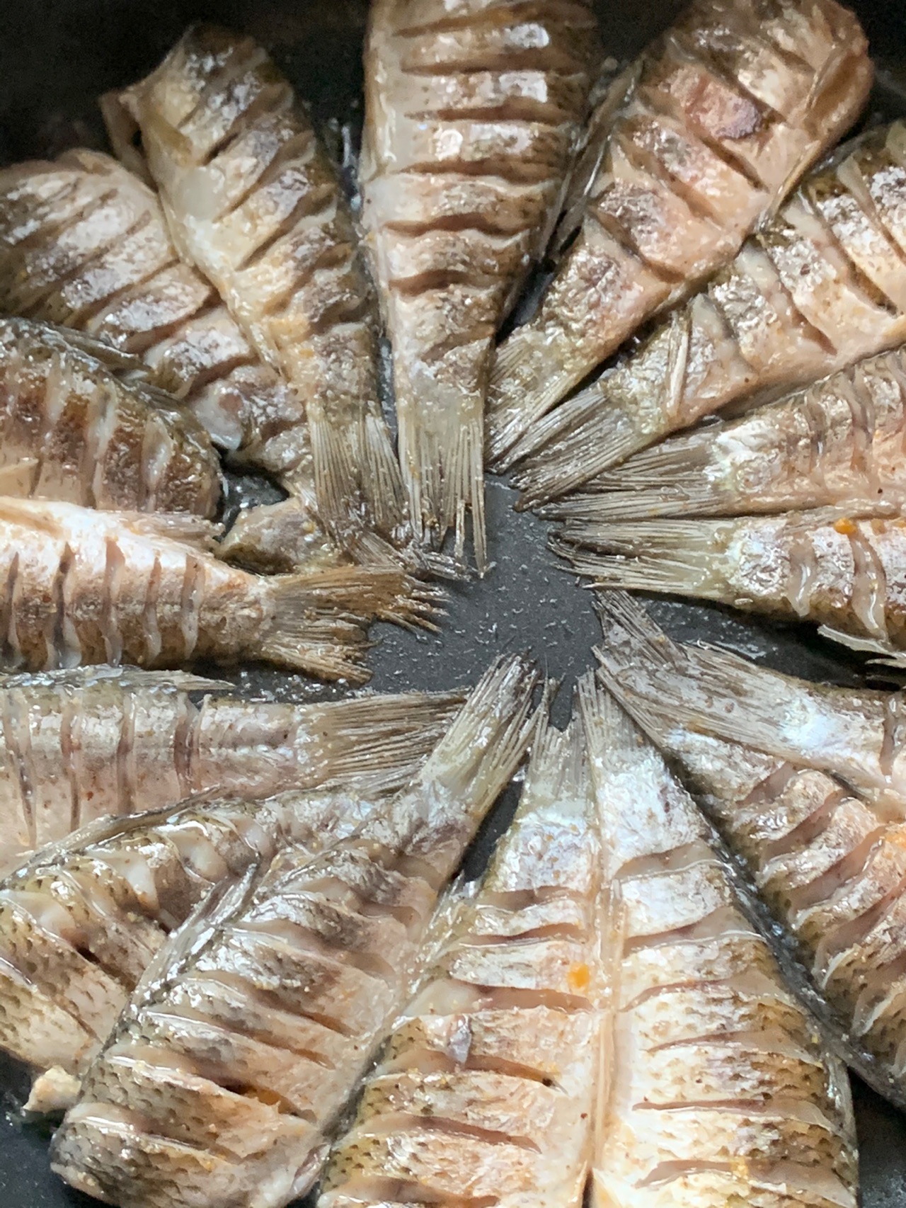 香煎小鲫鱼