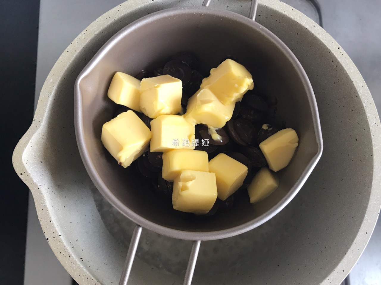 香蕉黑巧磅蛋糕