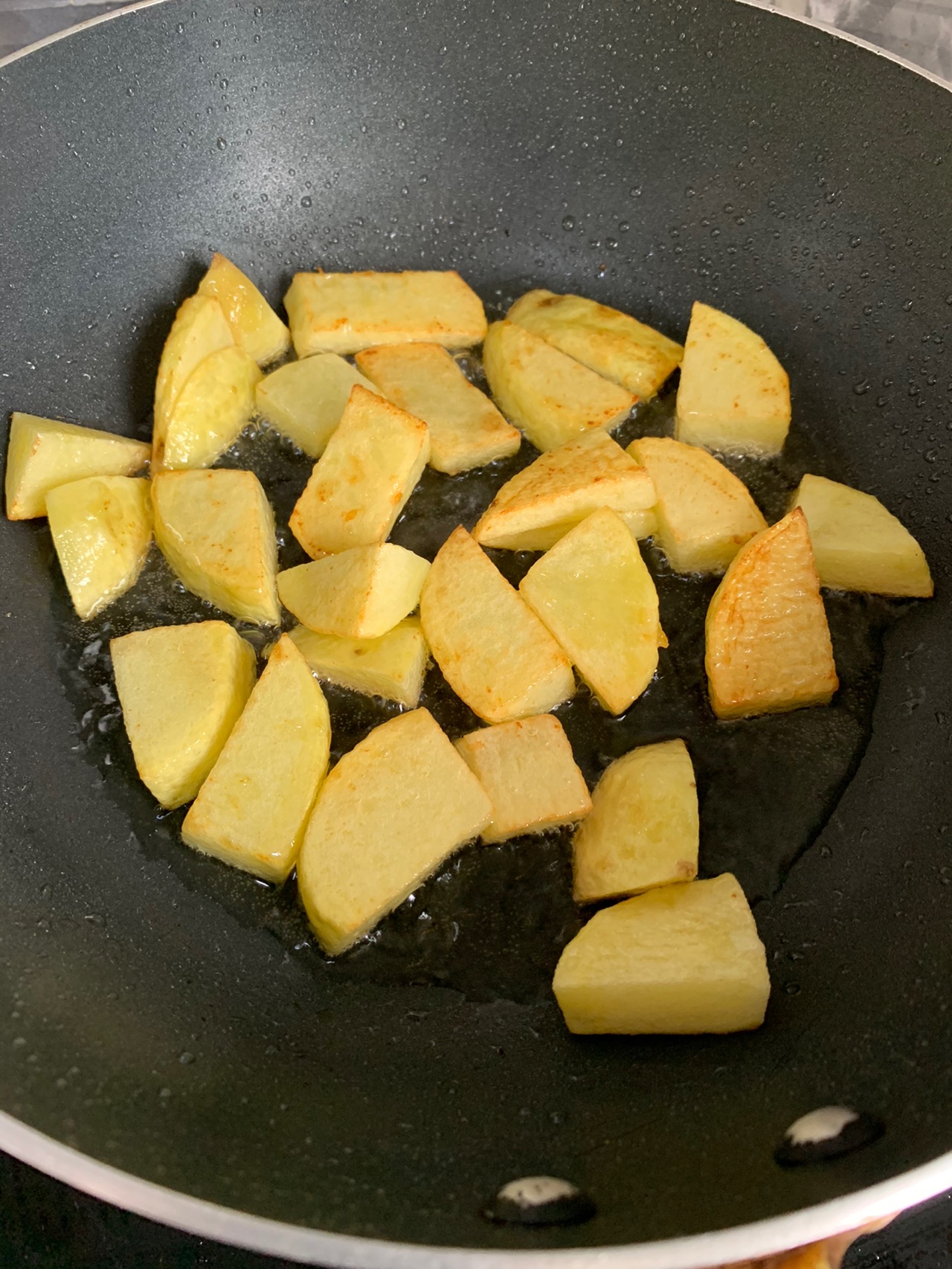香辣鸡翅土豆