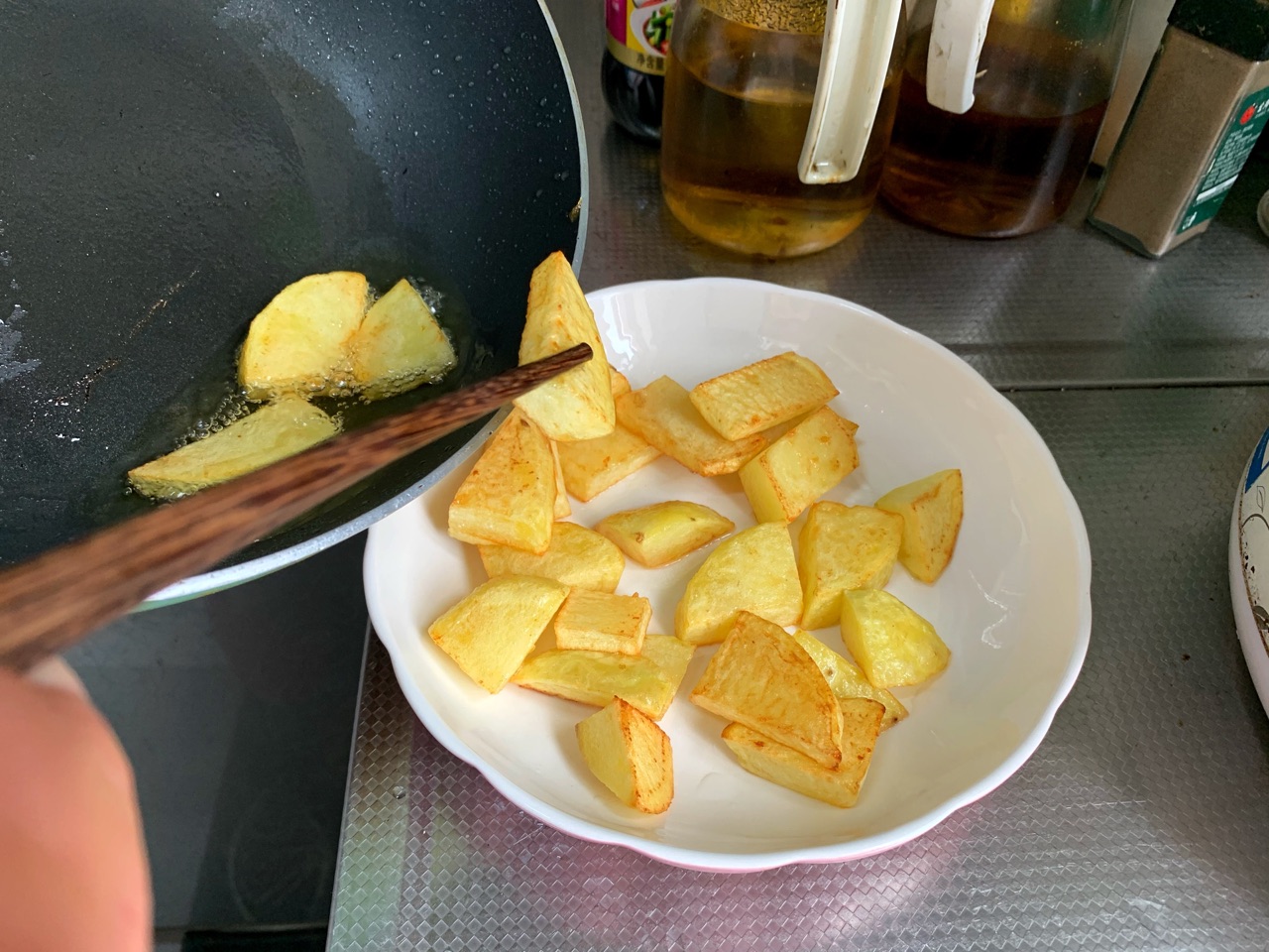 香辣鸡翅土豆