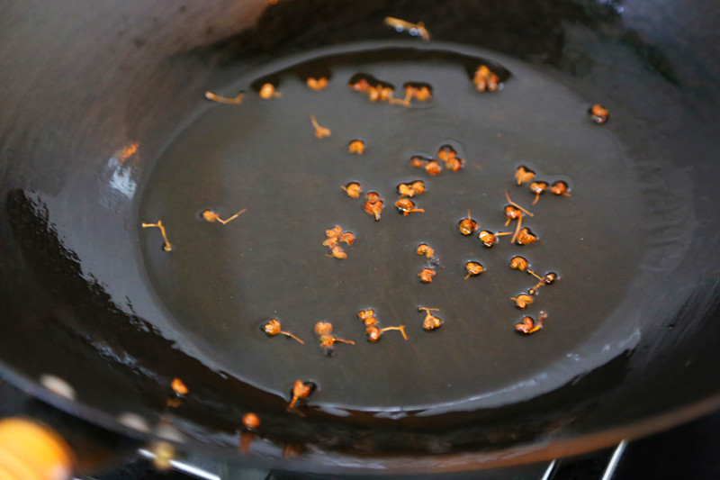 香辣毛豆米炒小鱼干