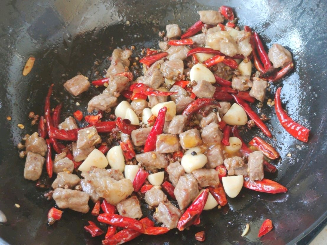 香辣牛肉丁