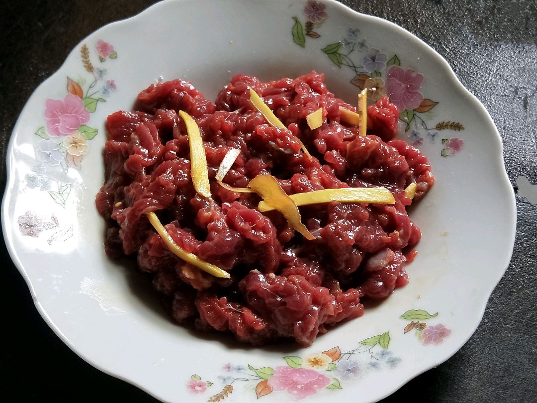 香辣酸笋炒牛肉