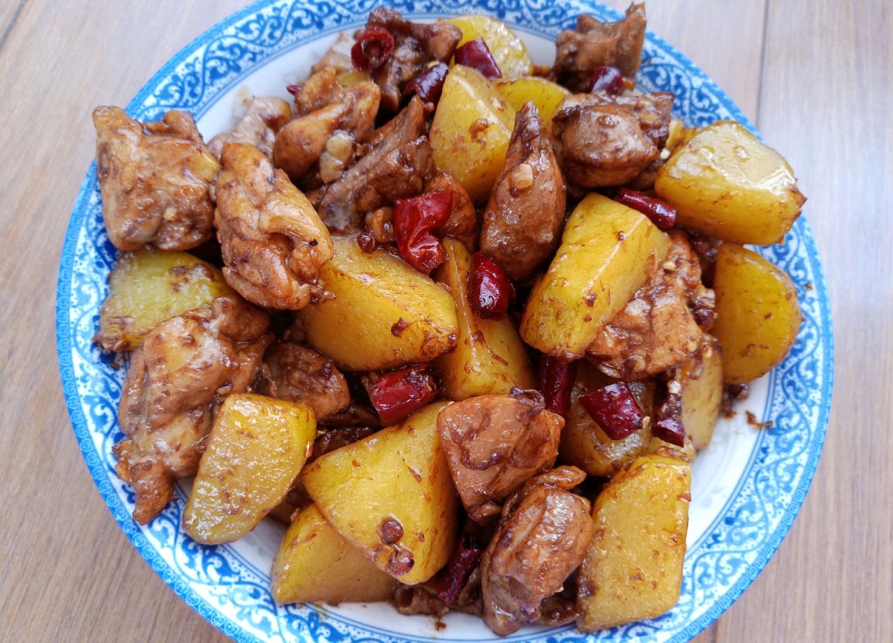 香辣土豆鸡腿肉