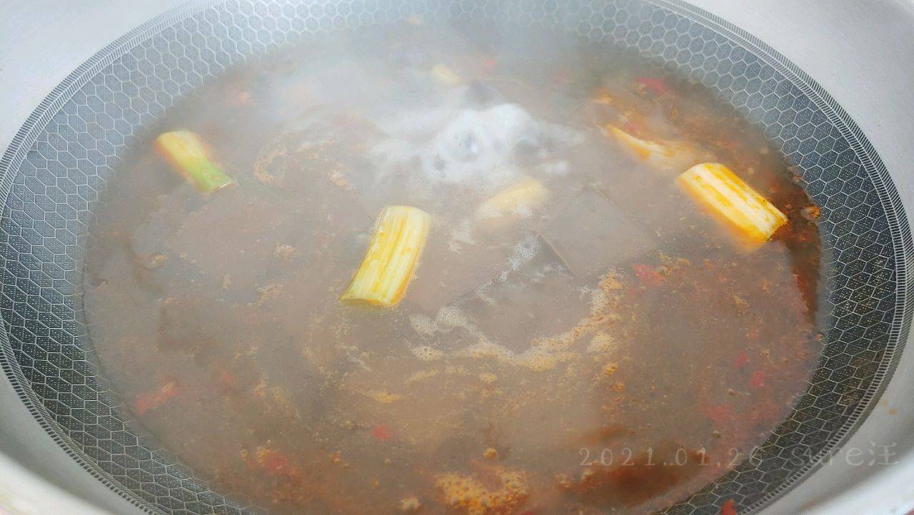 香辣鸭血烫菜粉
