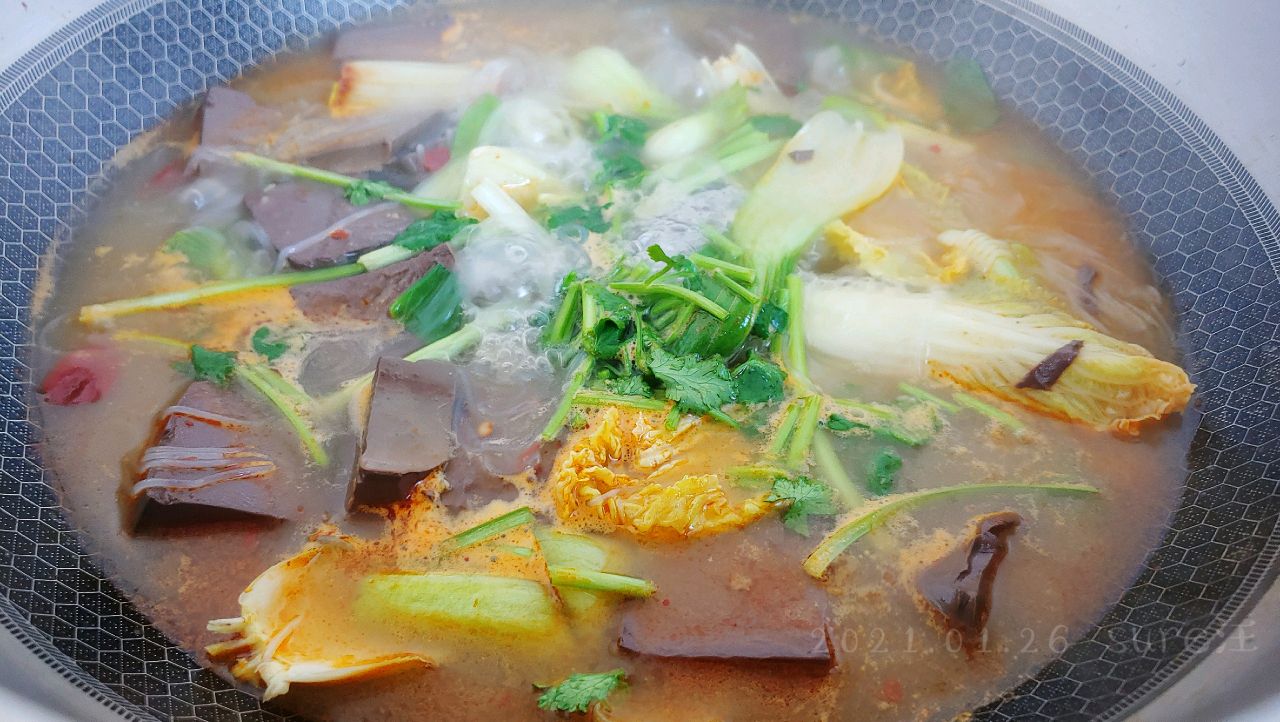 香辣鸭血烫菜粉