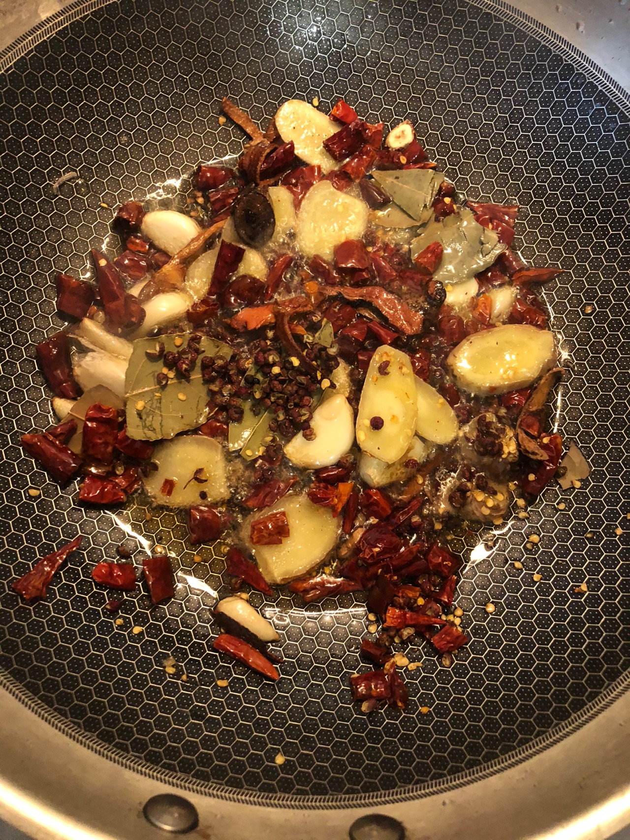 香辣羊头肉干锅