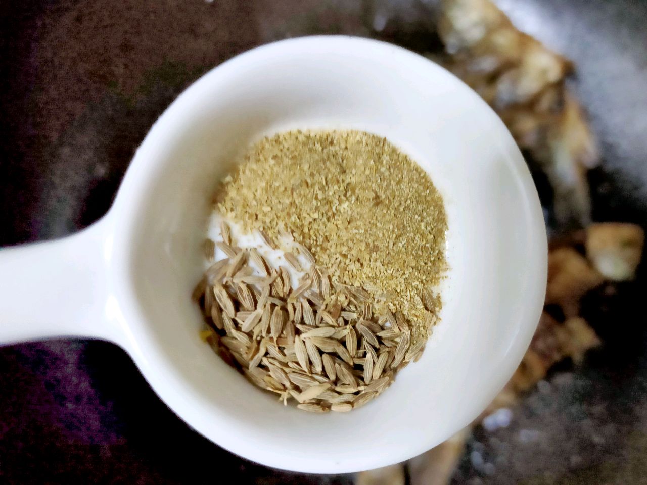 香辣孜然炸鲫鱼
