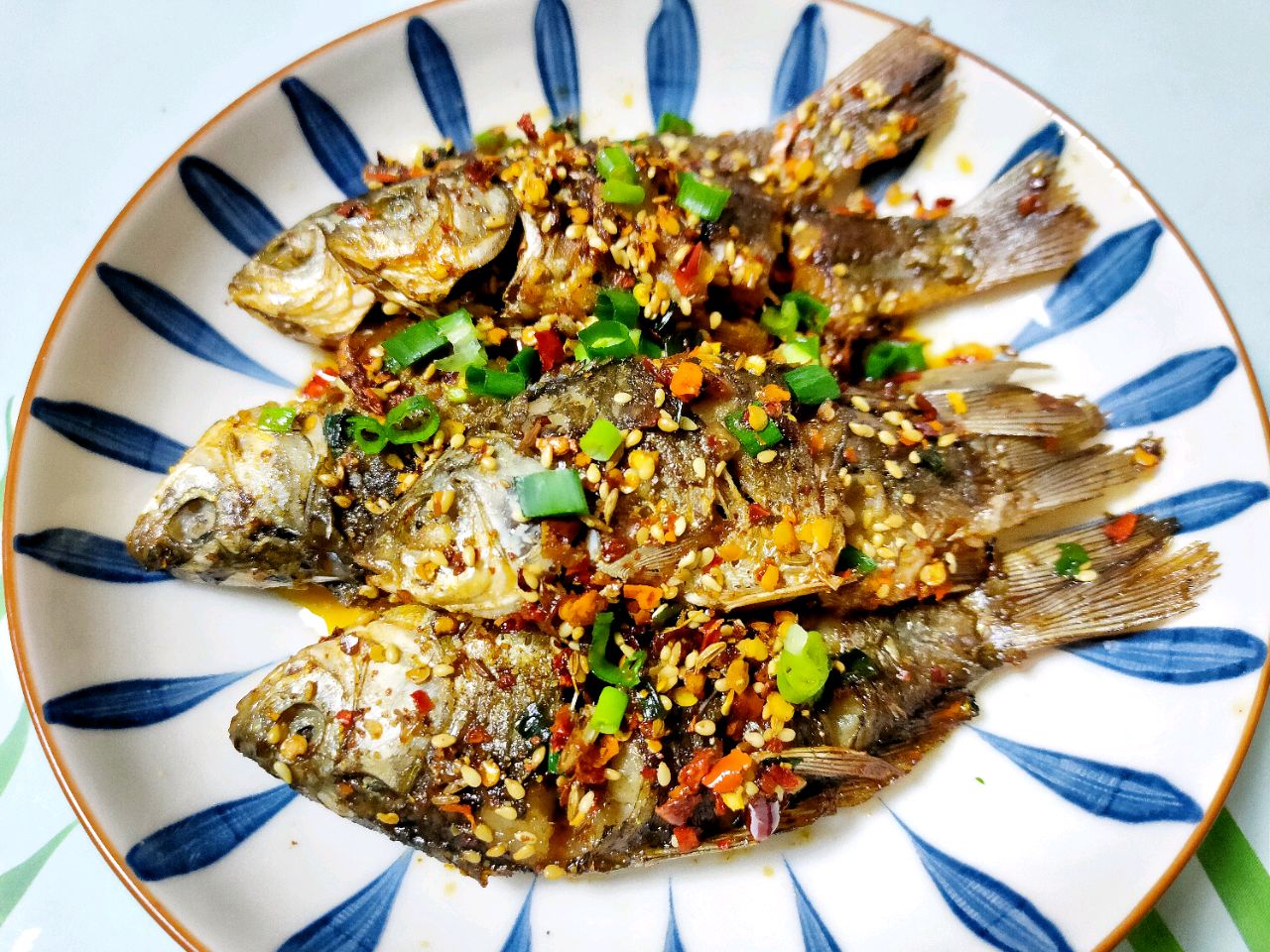 香辣孜然炸鲫鱼