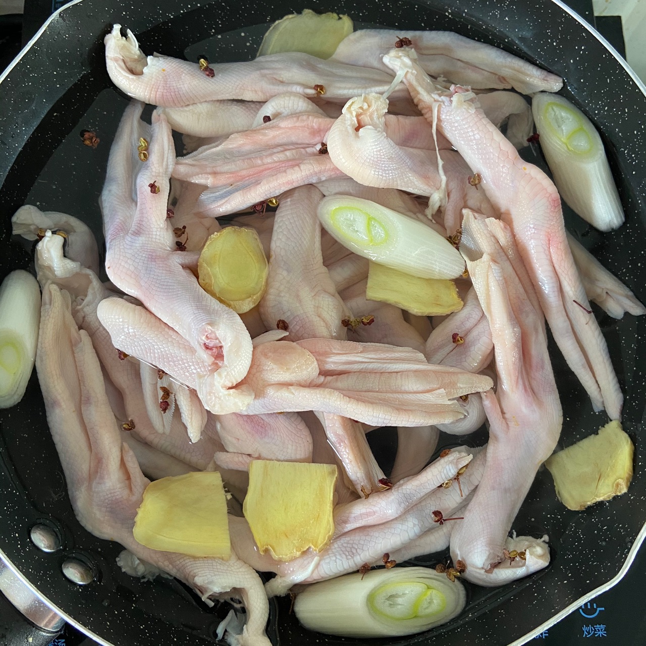 香焖鸭脚