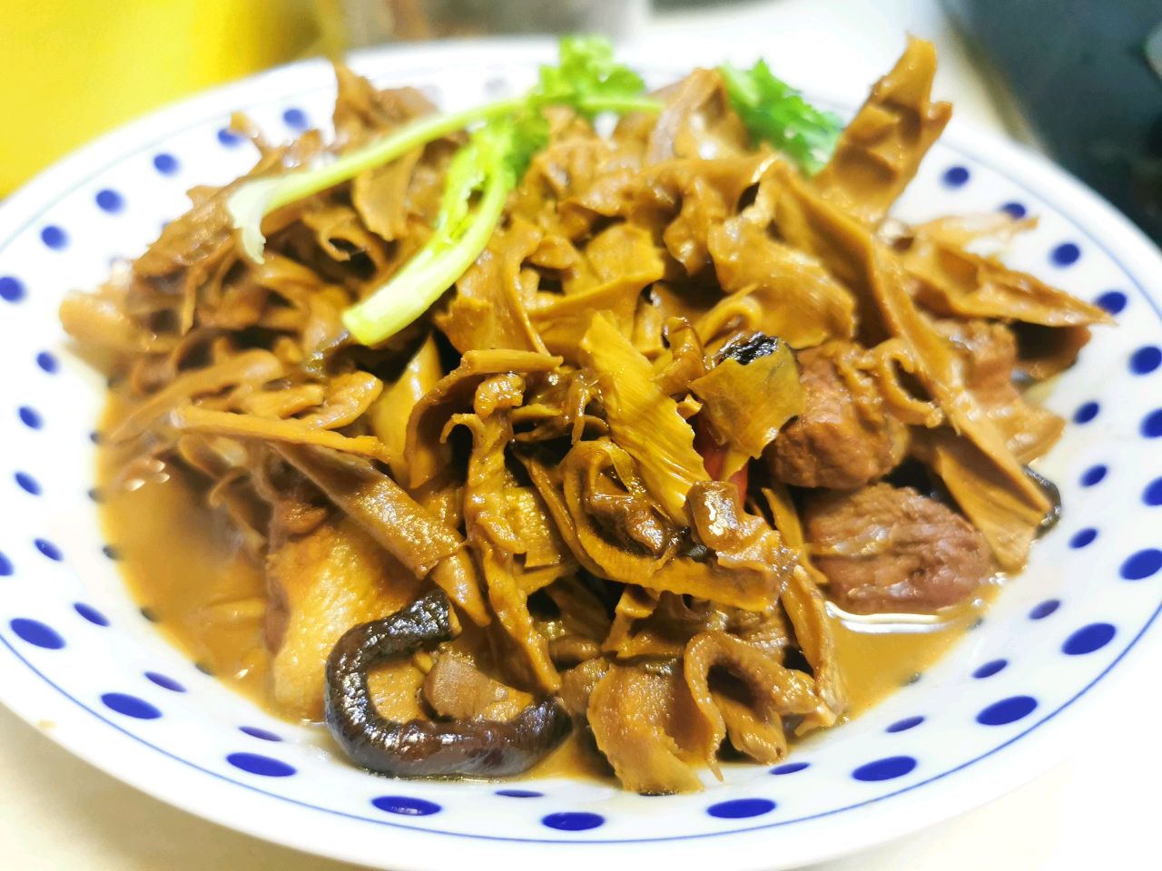 香喷喷的干笋烧肉