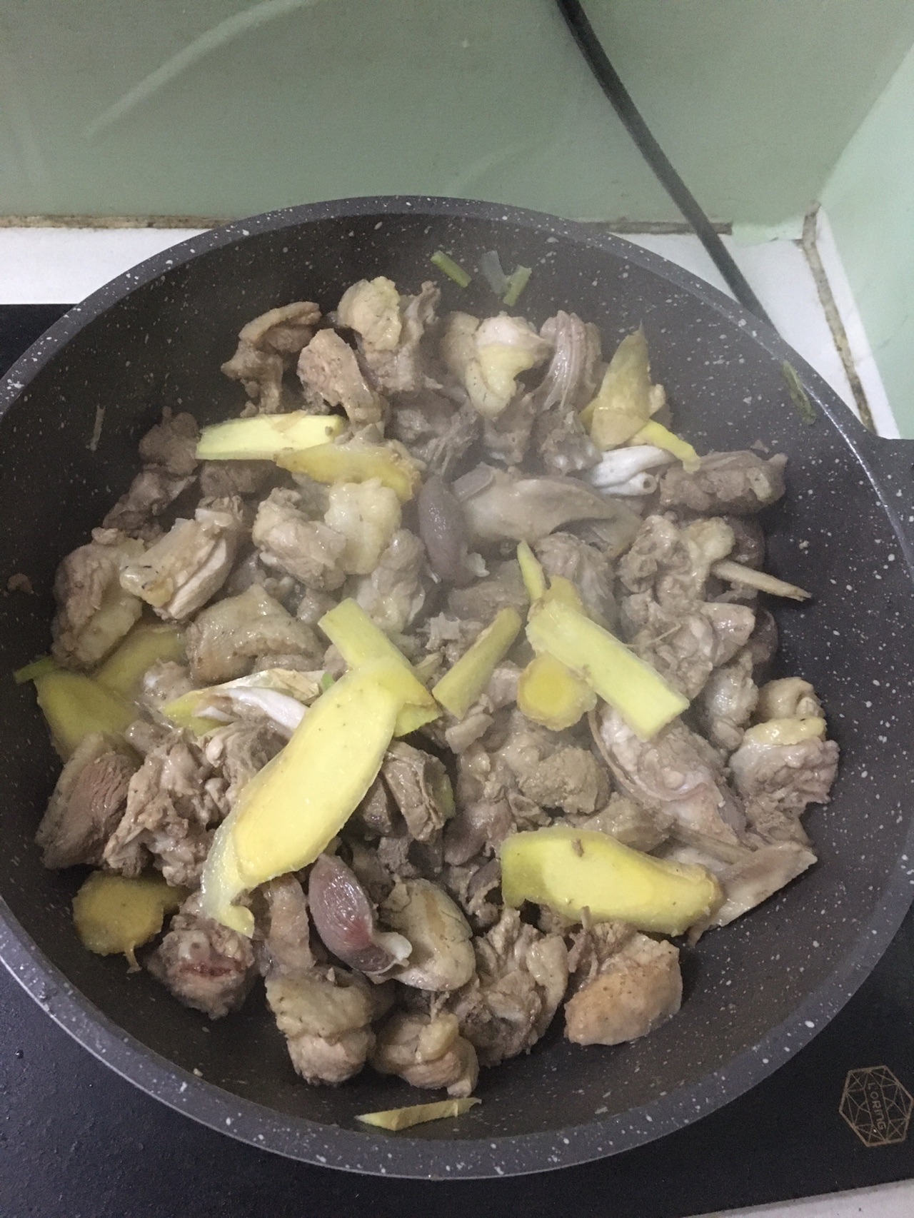 香喷喷紫苏焖鸭