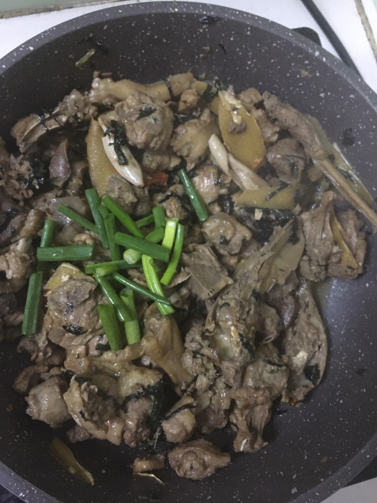 香喷喷紫苏焖鸭