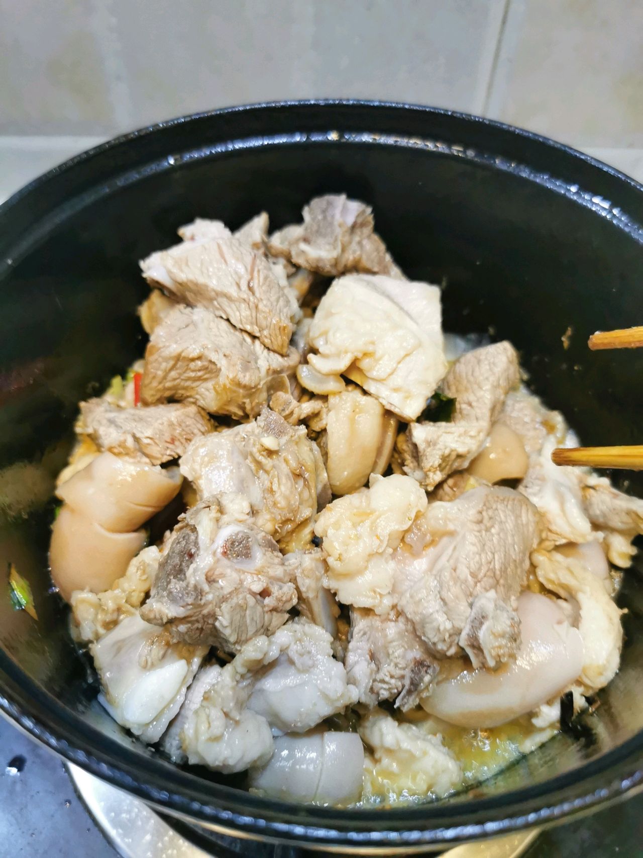 香气扑鼻的羊肉胡萝卜煲