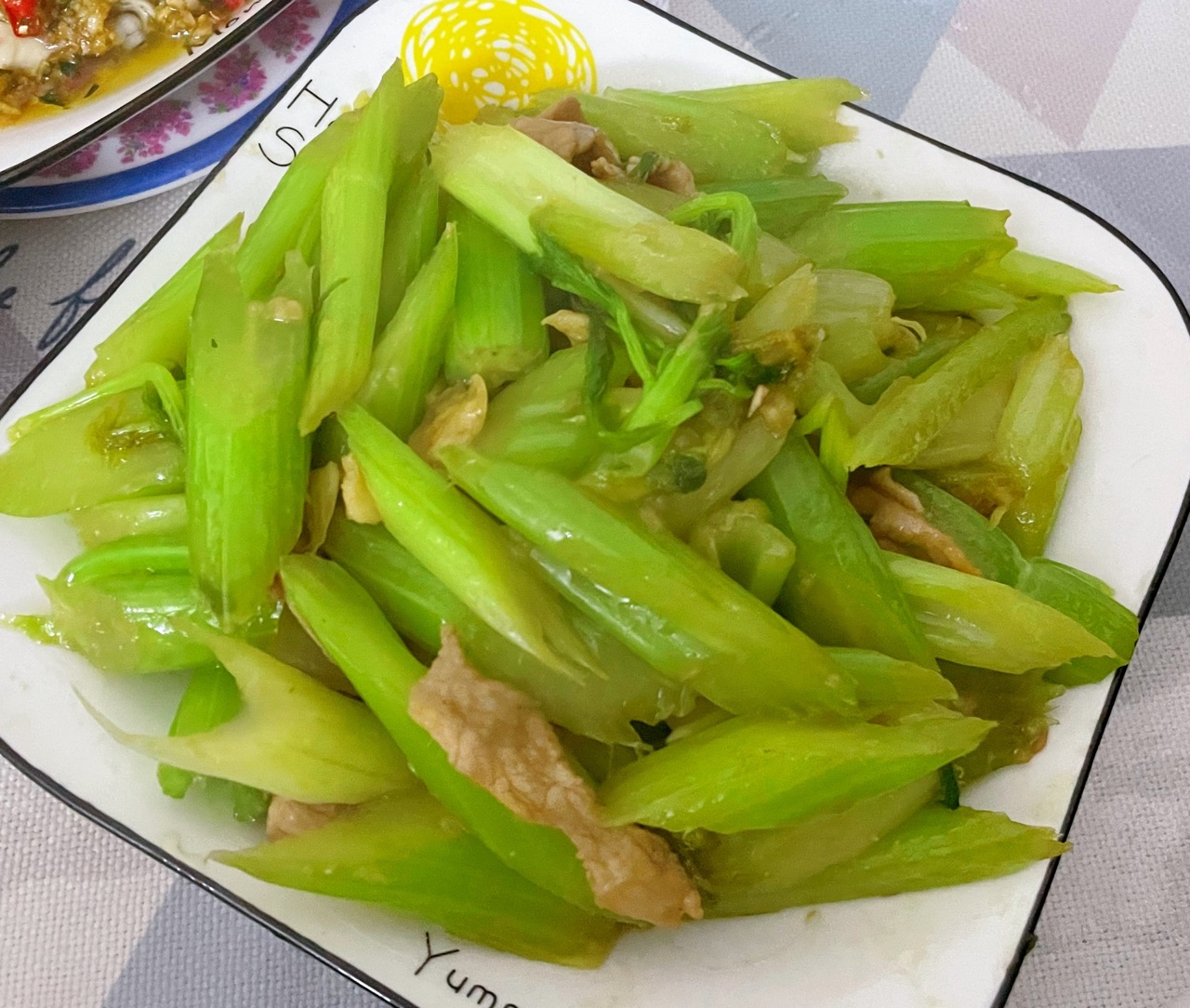 香芹炒肉