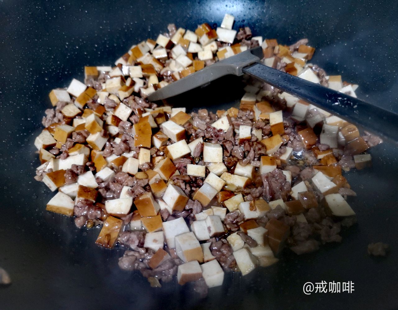 香芹牛肉炒豆干