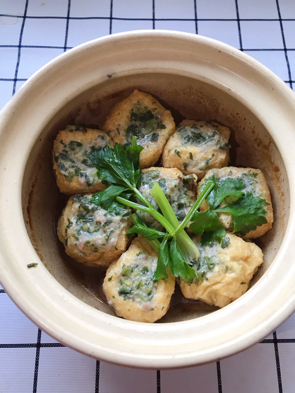 香芹猪肉馅酿豆腐