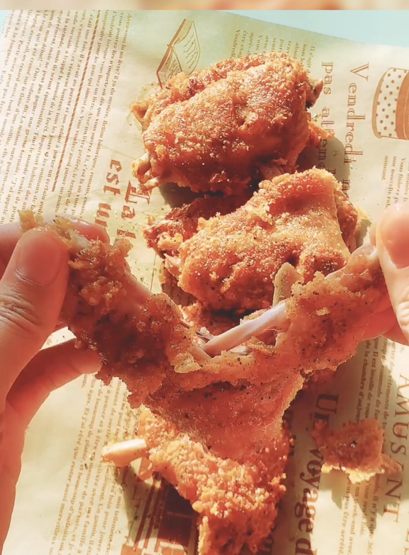 香酥椒盐鸡翅。