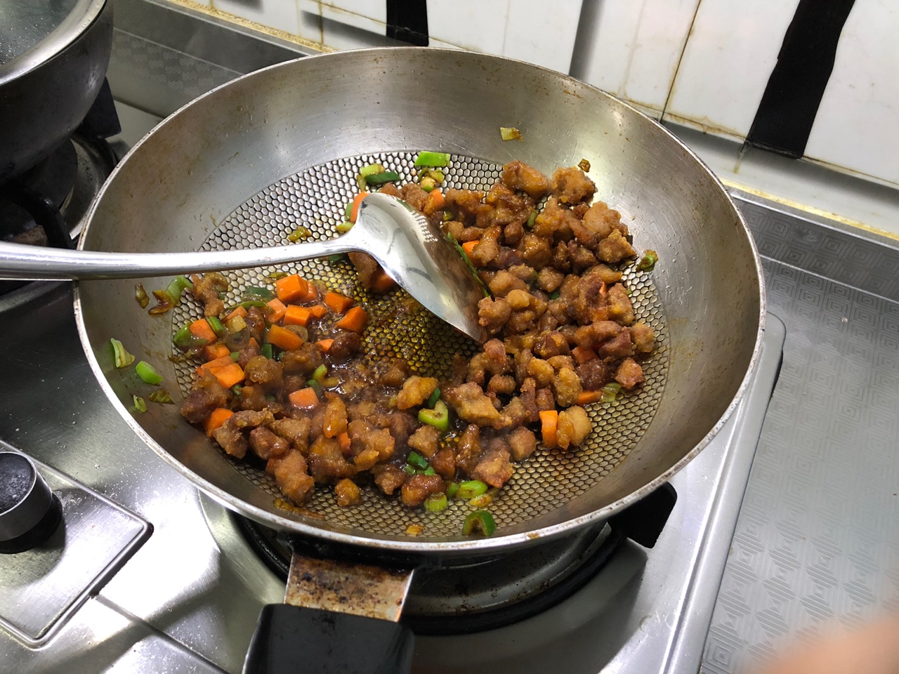 香酥溜肉段