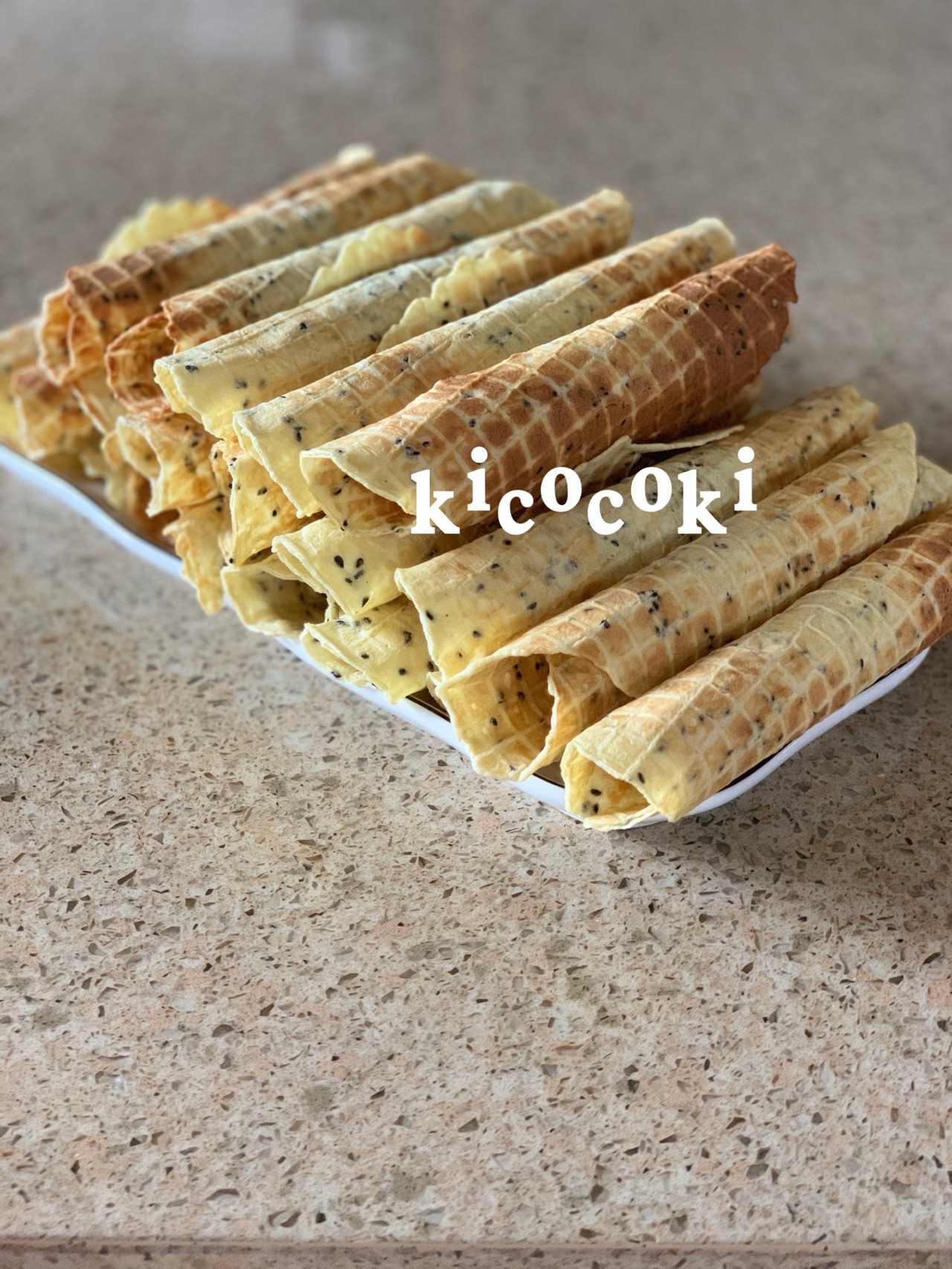 香酥奶香芝麻蛋卷