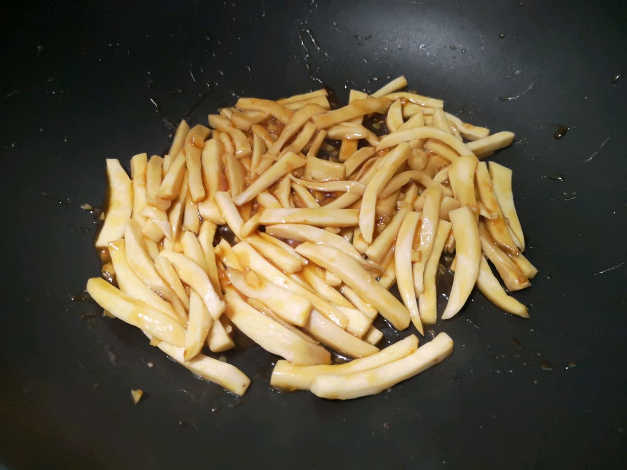 香味扑鼻的酱汁蚝油杏鲍菇