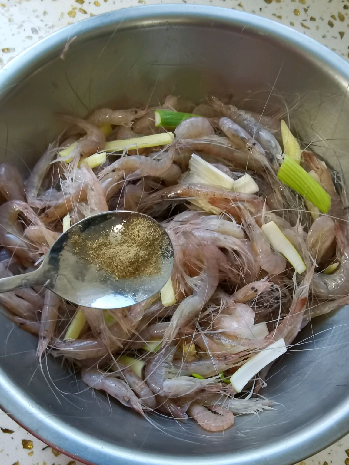 香炸小河虾