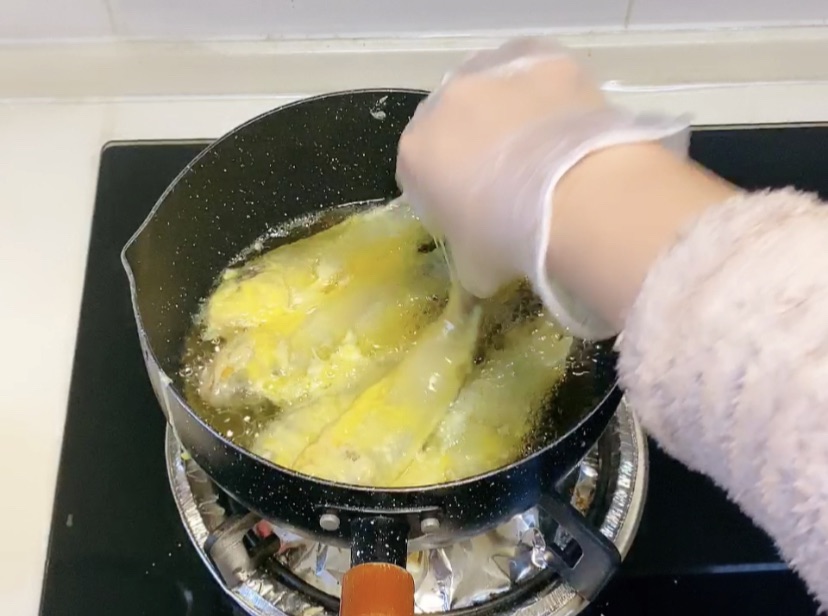 香炸小黄鱼