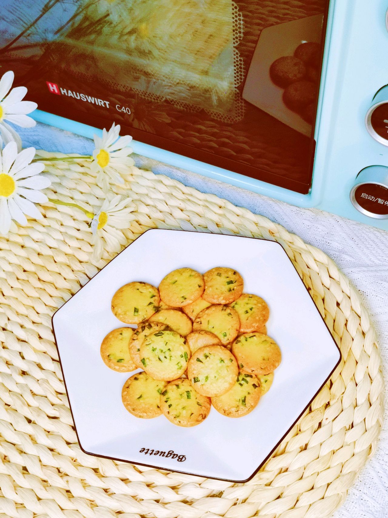 小白也能轻松搞定的香葱芝麻薄脆饼干