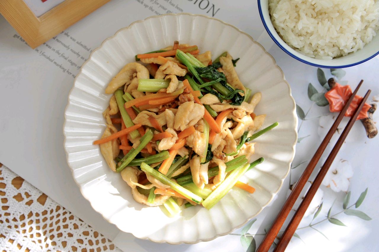 小炒鸡肉丝