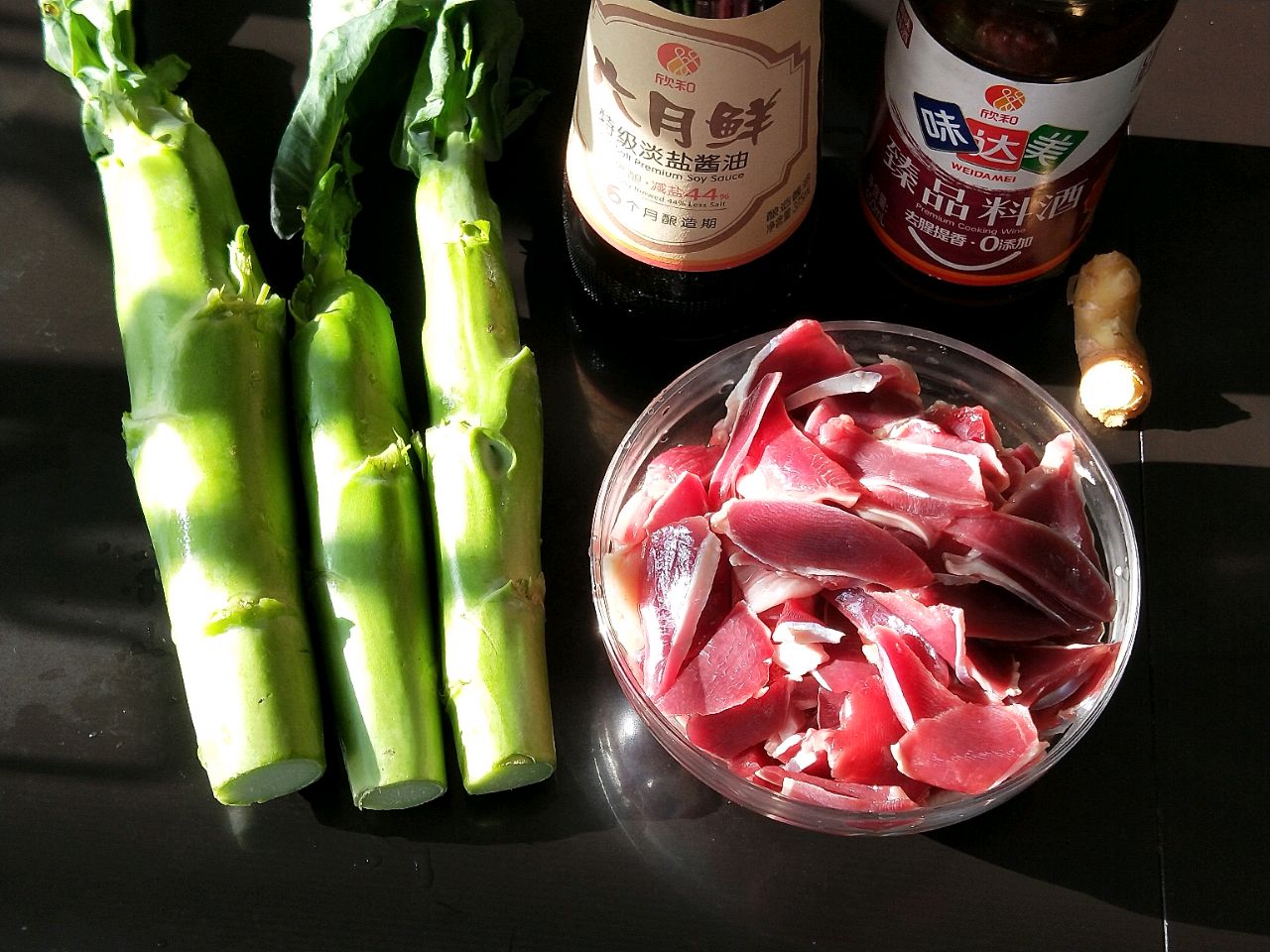 小炒芥兰鸭胗