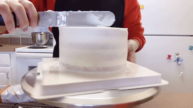 小黄鸭造型鲜奶戚风