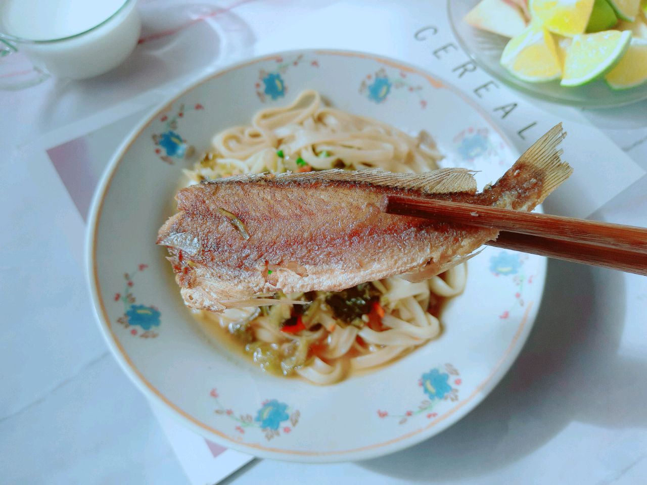 小黄鱼酸菜面