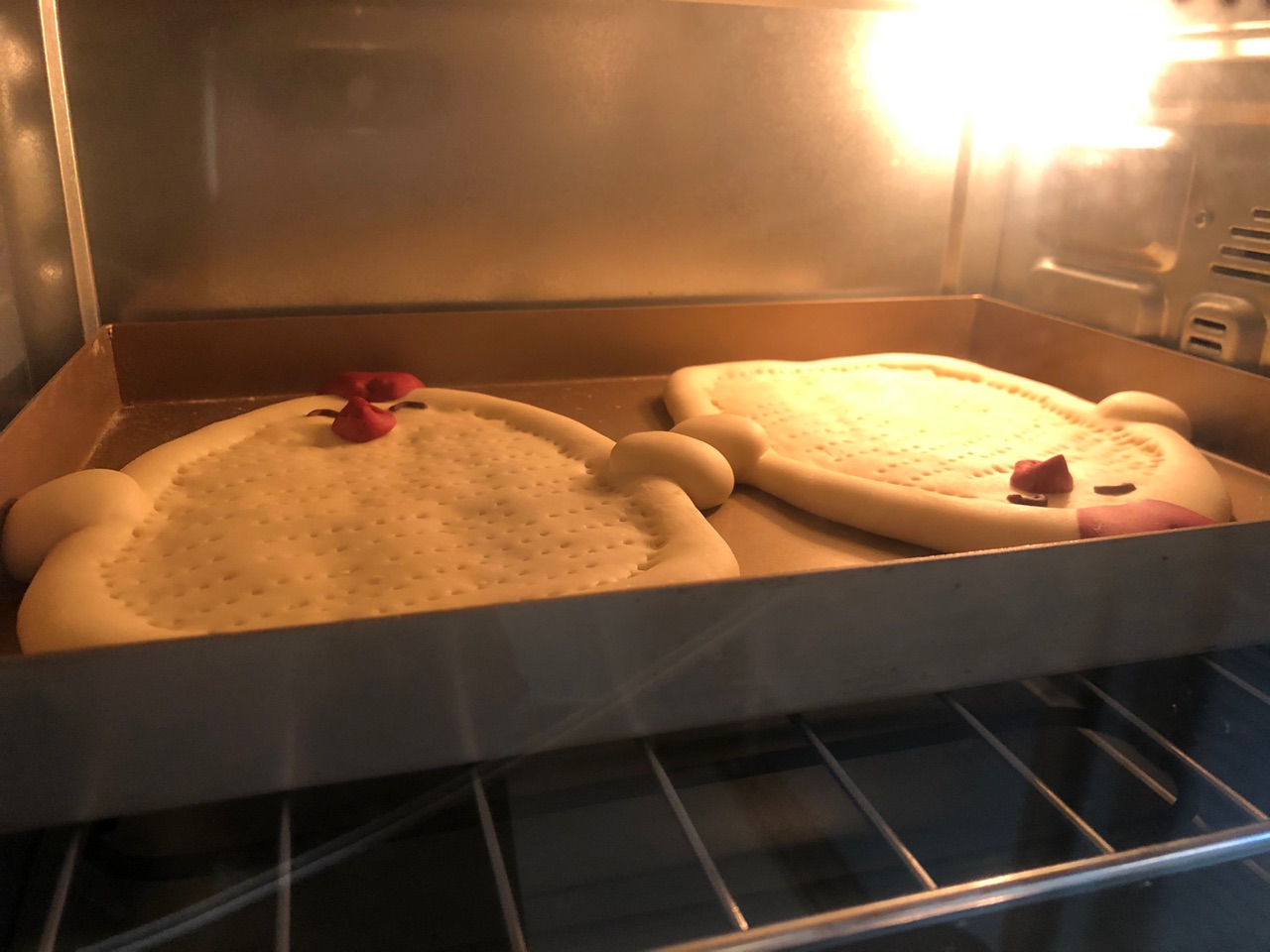 小鸡抱蛋披萨