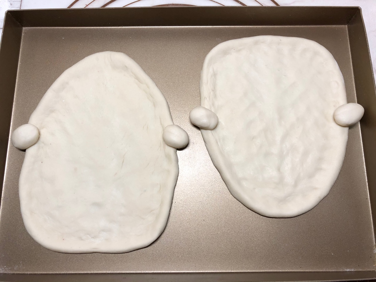 小鸡抱蛋披萨