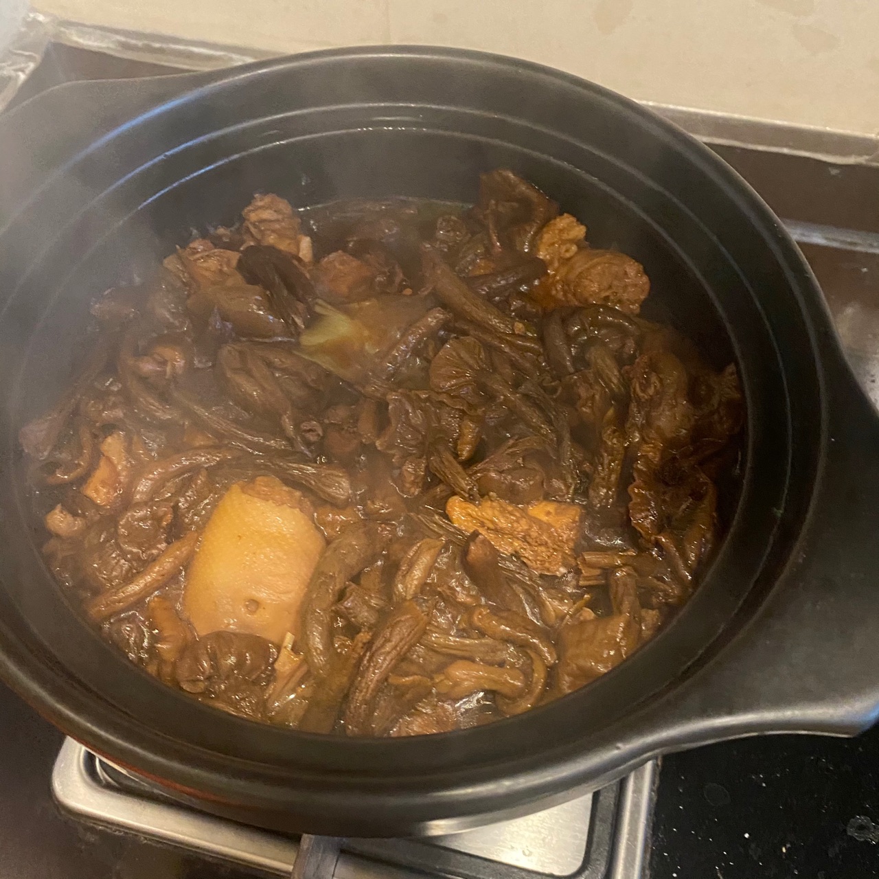 小鸡炖蘑菇