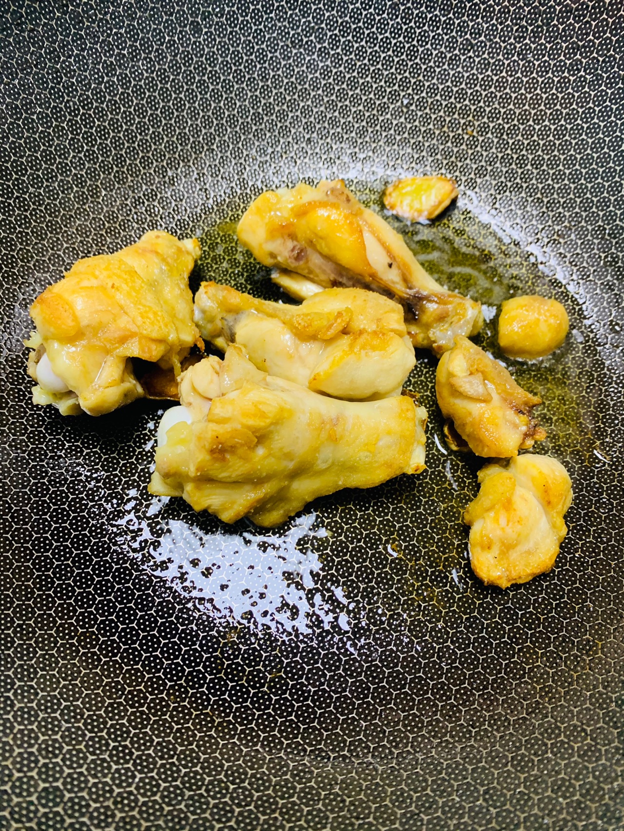 小鸡腿烧芋艿