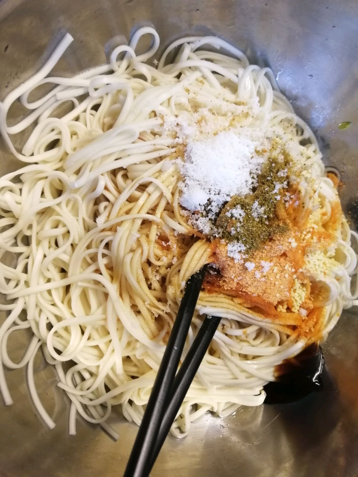 小零食之干脆面