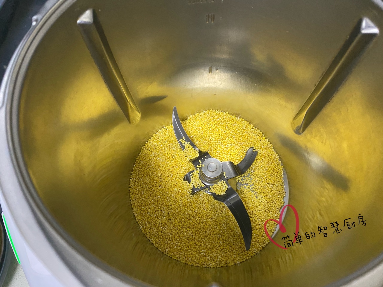 小米鸡蛋饼