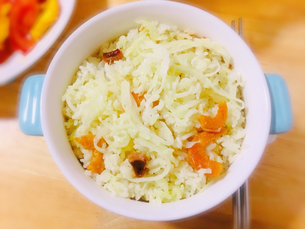 小时候爱吃妈妈煮的白萝卜饭