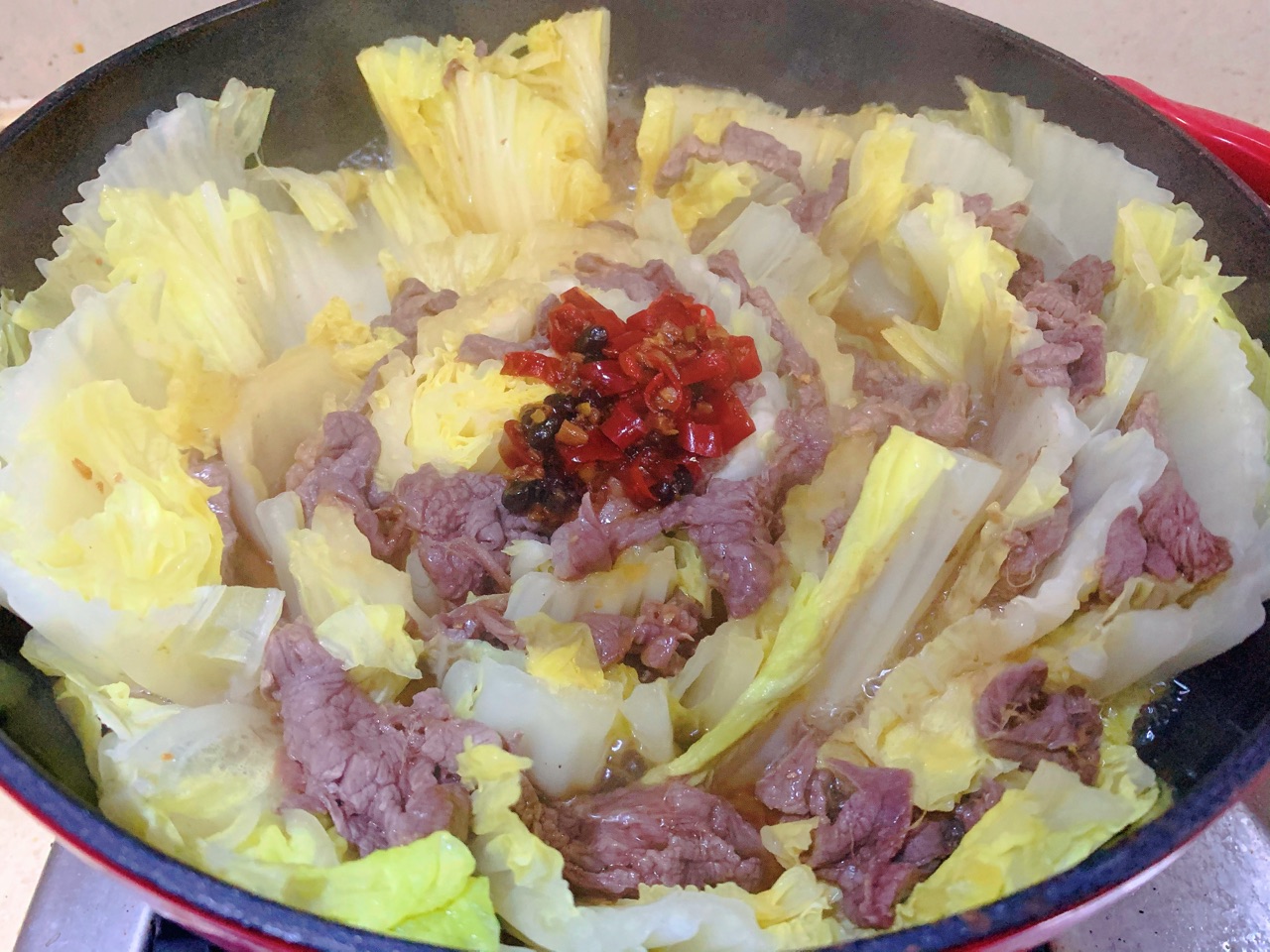 小姨妈白菜牛肉千层暖锅